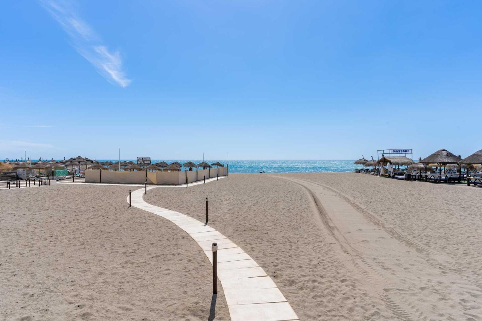 Torremolinos Playamar Primera Linea De Playa Urb. La Farola المظهر الخارجي الصورة